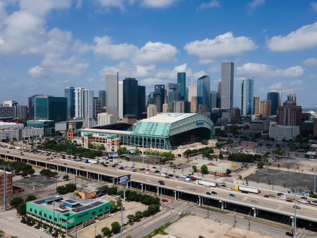 What Investors Can Learn From Global Commercial Real Estate Markets What Investors Can Learn From Global Commercial Real Estate Markets